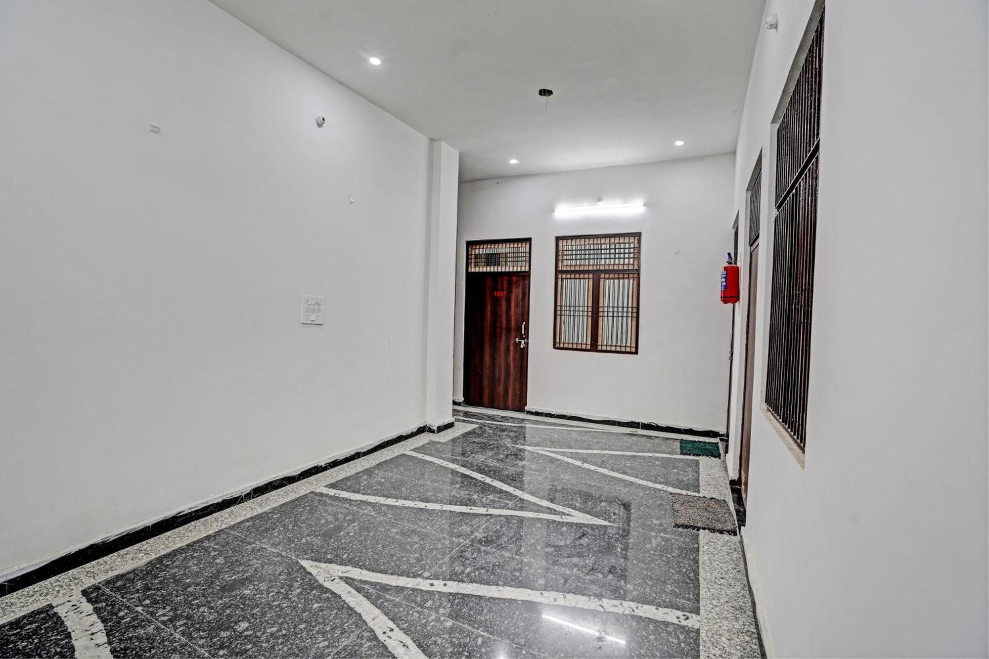 Hotel O Highway Plaza And Resorts 2 Hathras Exterior photo