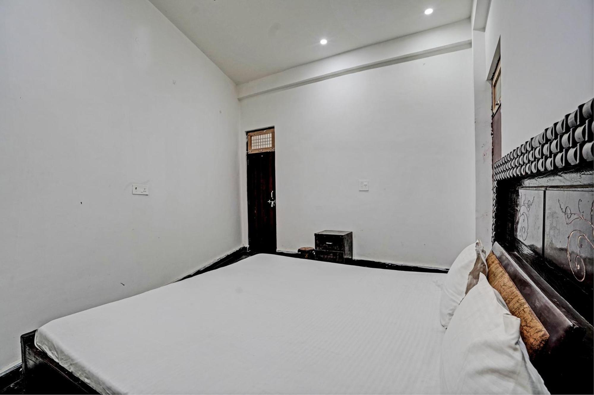 Hotel O Highway Plaza And Resorts 2 Hathras Exterior photo