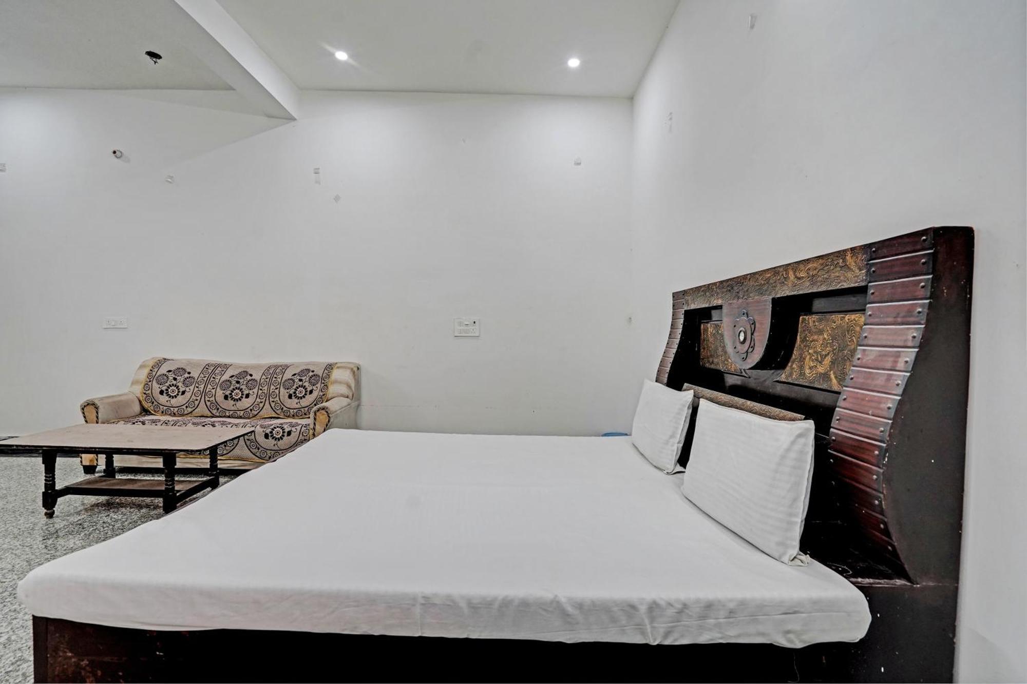 Hotel O Highway Plaza And Resorts 2 Hathras Exterior photo