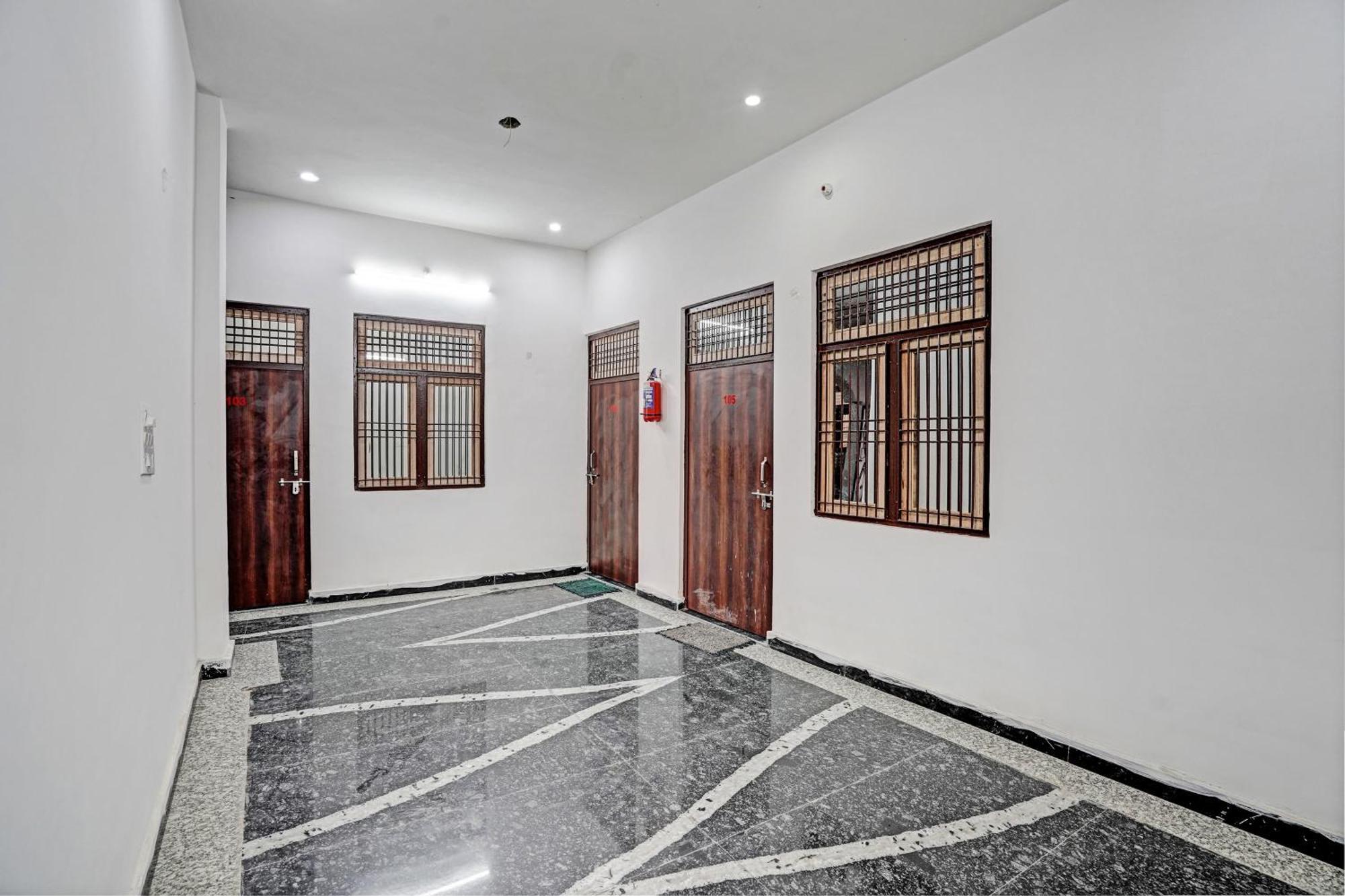 Hotel O Highway Plaza And Resorts 2 Hathras Exterior photo